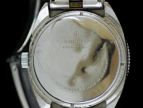 Junghans-600-Taucher-Skin-diver-003.jpg