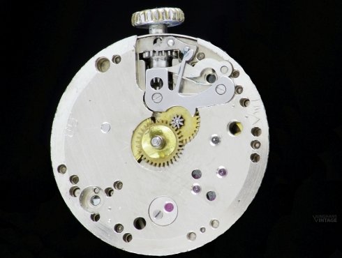 Junghans-J80_4-Junghans-680.72-Meister-101.jpg