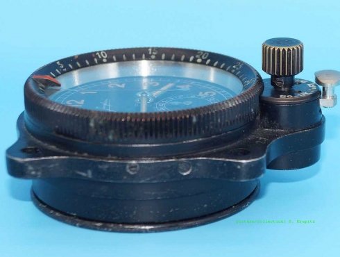 Junghans-J30-BZ-Borduhr-BoUk-1-Fl.23885-V1.1-004.jpg
