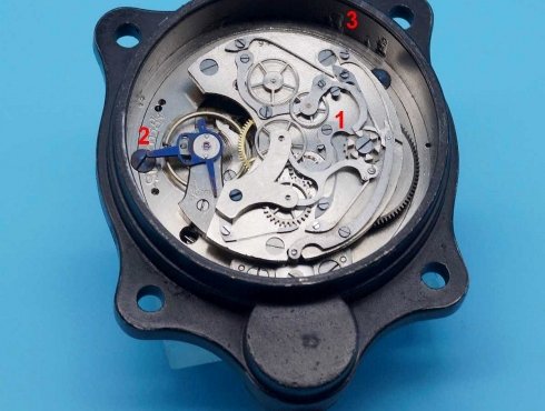 Junghans-J30-BZ-Borduhr-BoUk-1-Fl.23885-V1.1-007.jpg