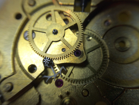 Junghans-J84-S3-Meister-14.png