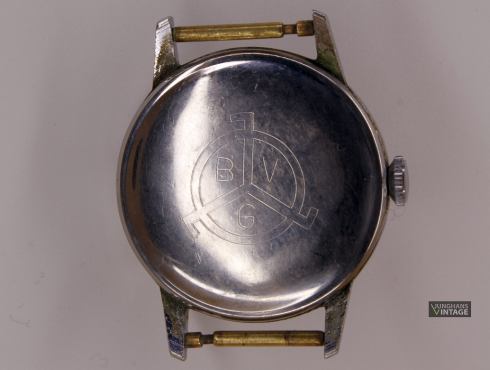Junghans-J82_5-Junghans-682.75-Meister-006.png