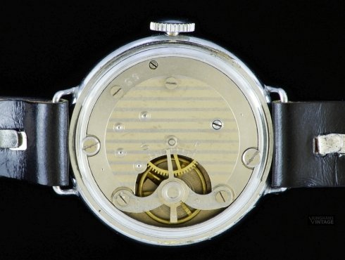 Junghans-J53-rund-Stern-M.-Weisser-03.jpg