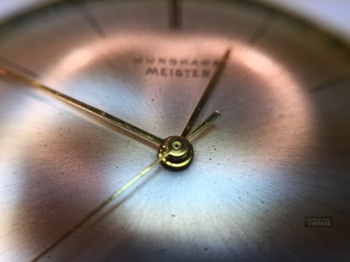 Revision-Junghans-J84S10-Meister-hidden-lugs-011.jpg