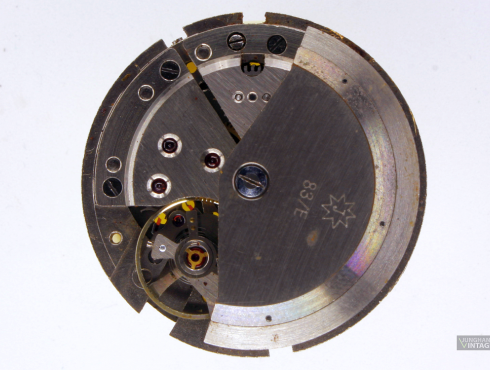 Junghans-J83E-002.png