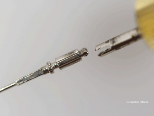 Junghans-620.00-olympic-Aufzugswelle-zweiteilig-winding-stem-two-parted.png