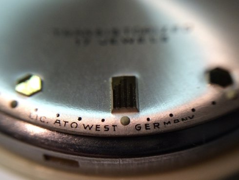 Junghans-600.11-1093.jpg