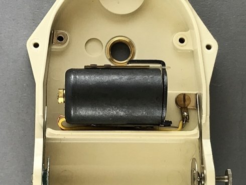 Junghans-Max-Bill-Wanduhr-Striche-04.jpg