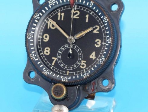 Junghans-J30-BZ-Borduhr-BoUk-1-Fl.23885-V3-003.jpg