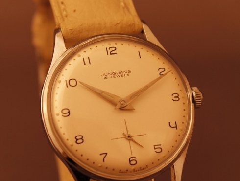 Junghans-J93-S-693.10.jpg
