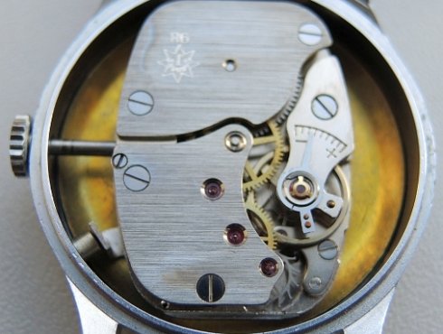 Junghans-J89_2-Datum-102.jpg