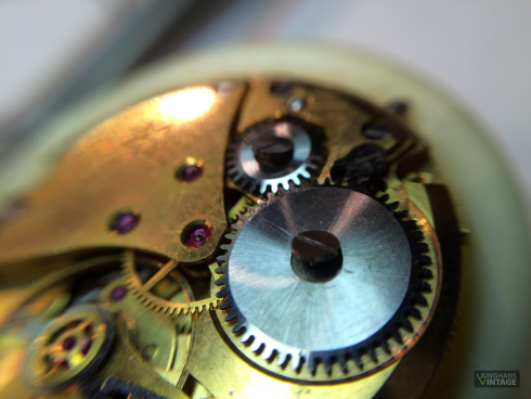 Junghans-J84-S3-Meister-07.png
