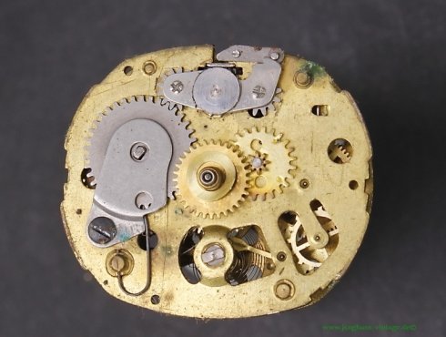 Westclox-W4-Werk-zifferblattseitig-movement-dialside.jpg