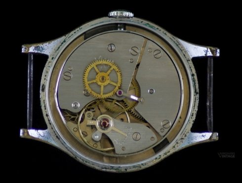 Junghans-J93-Junghans-693.86-8-Jewels-001.jpg