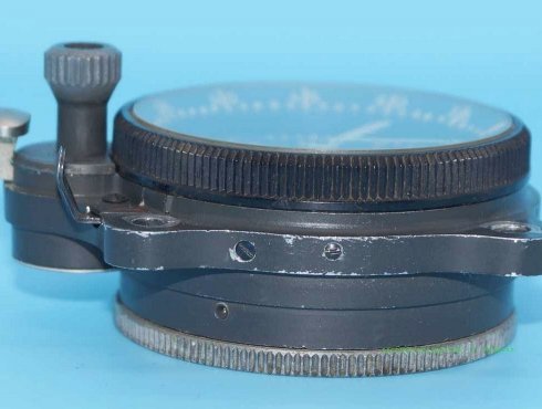 Junghans-J30-BZ-Borduhr-BoUk-1-Fl.23885-V5.1-005.jpg
