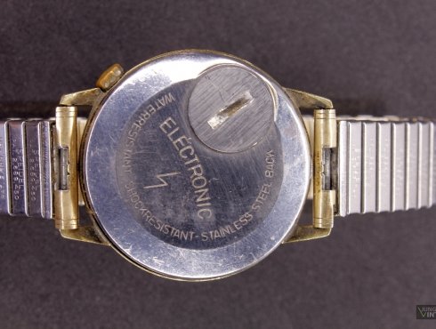 Junghans-600.11-904.jpg
