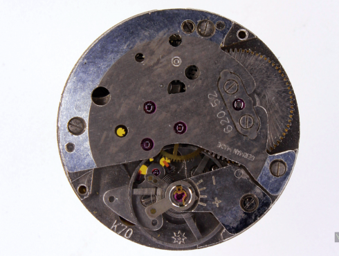 Junghans-620.52-Werk-004.png