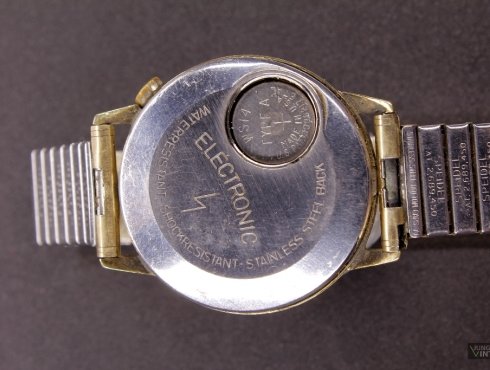 Junghans-600.11-905.jpg