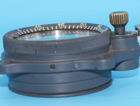 Junghans-J30-BZ-Borduhr-BoUk-1-Fl.23885-V1.3-004.jpg