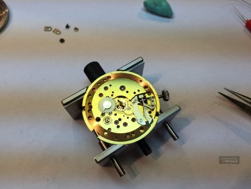 Junghans-J83_1-Junghans-683.72-032.jpg