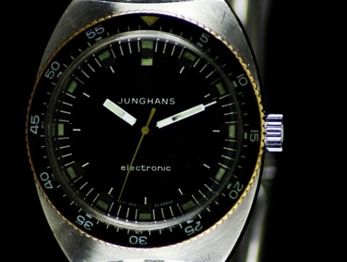Junghans-600-Taucher-Skin-diver-002.jpg