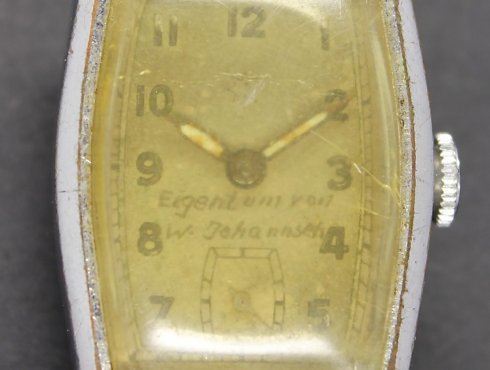 Junghans-J97-Zifferblatt.jpg
