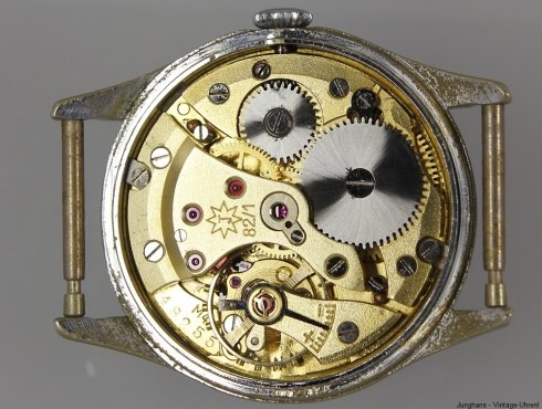 Junghans-J82-1-Werk-movement.jpg
