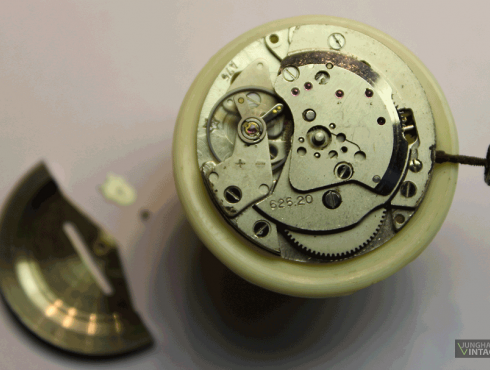 Junghans-625.20-06.png