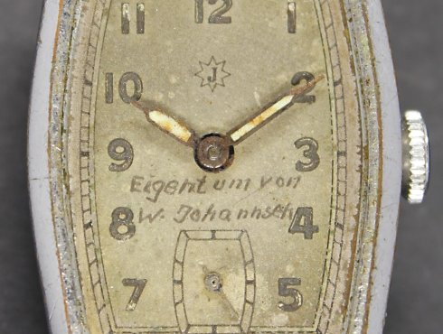 Junghans-J97-Zifferblatt-ohne-Glas.jpg