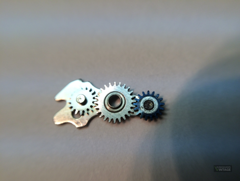 Junghans-J98-5-Junghans-698.75-081.png