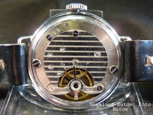 Junghans-J53-Rond-Radium-Werk-movement-Foto-u.-Sammlung-M.-Bütow.JPG