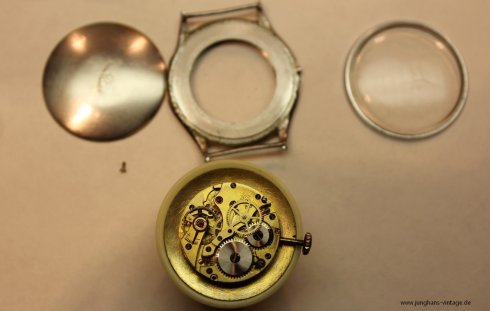 15-Werk-ausgebaut-movement-disassembled.jpg