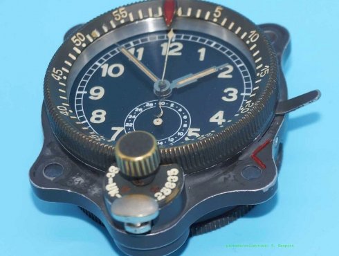 Junghans-J30-BZ-Borduhr-BoUk-1-Fl.23885-V2.1-003.jpg