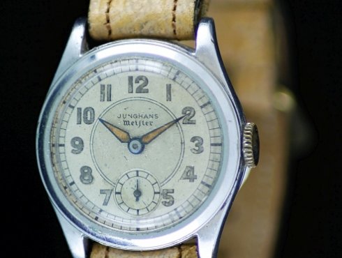 Junghans-J80-Junghans-680.70-Meister-kleine-Sekunde-separater-Ankerradkloben-001.jpg