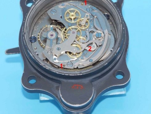 Junghans-J30-BZ-Borduhr-BoUk-1-Fl.23885-V2.1-001.jpg