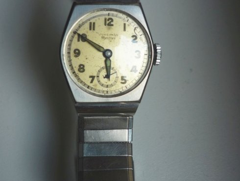 Junghans-Meister-2.jpg