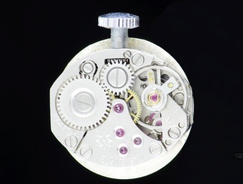 Junghans-672-02.jpg