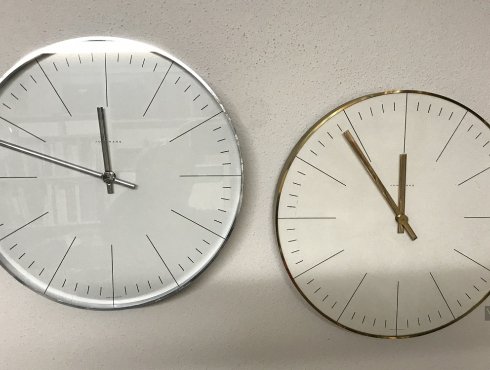 Junghans-Max-Bill-Wanduhr-Striche-chrom-047.jpg