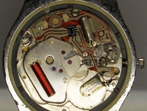Junghans-Quartz-ETA-963.114-Werk-movement-1.jpg