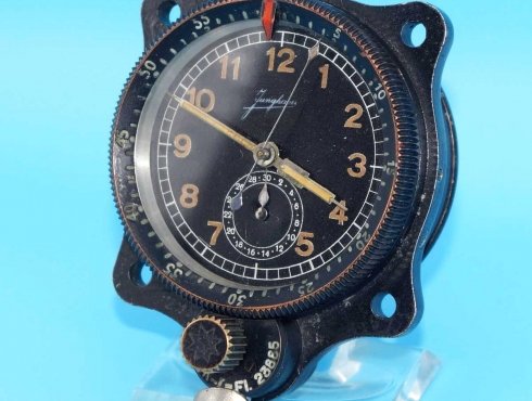 Junghans-J30-BZ-Borduhr-BoUk-1-Fl.23885-V1.1-001.jpg