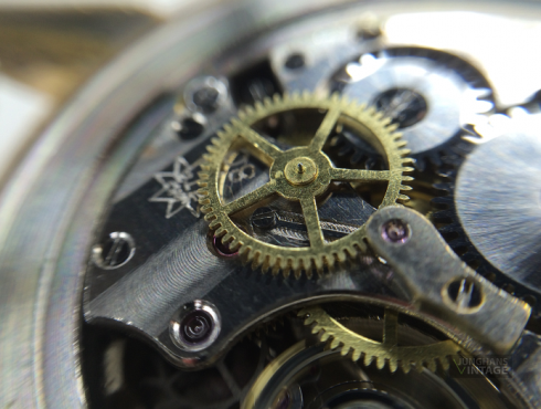 Junghans-J80_3-separater-Ankerradkloben-09.png