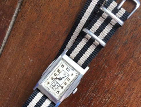 Revsion-Junghans-J90-70.jpg