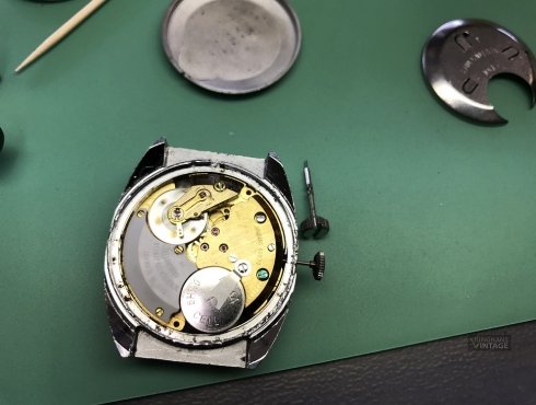 Junghans-600-Taucher-Skin-diver-028.jpg