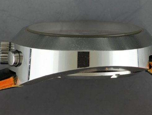 Junghans-688.10-bullhead-04.jpg