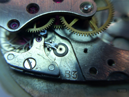 Junghans-J98-5-Junghans-698.75-044.png