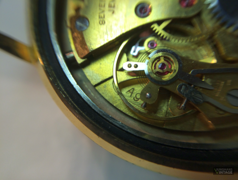 Junghans-J84-S3-Meister-03.png