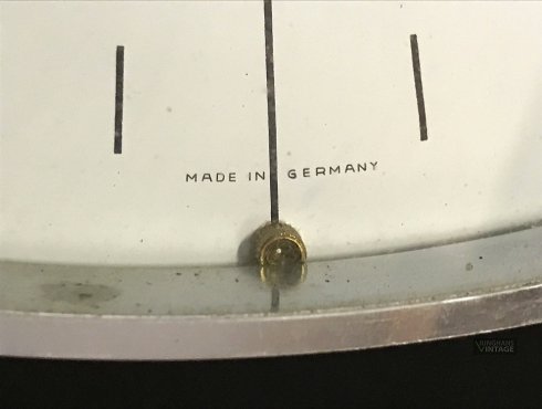 Junghans-Max-Bill-Wanduhr-Striche-chrom-003.jpg