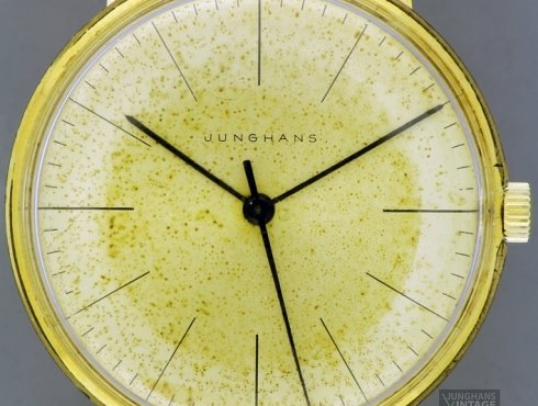 Junghans-J84_S3-Max-Bill-goldenes-Strichblatt-Sheldon-02.jpg