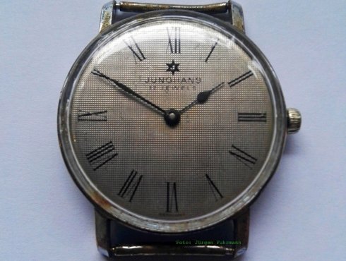 Junghans-Peseux-705002.jpg