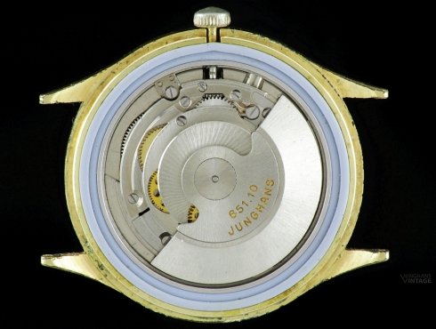 Junghans-651.10-17-Steine-ETA-2451-04.jpg